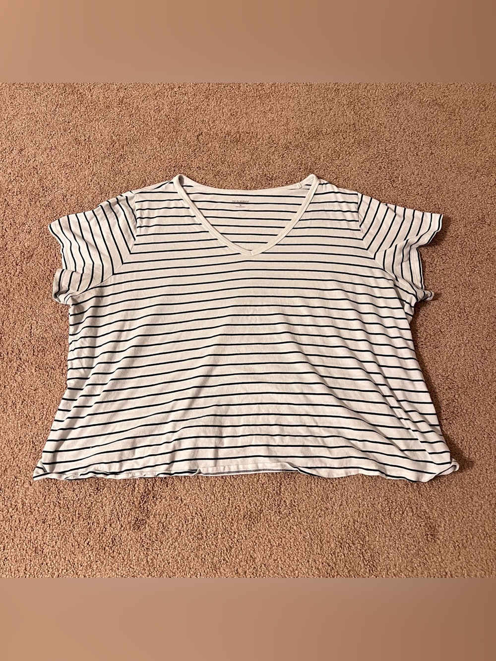 Women’s Old Navy striped t shirt